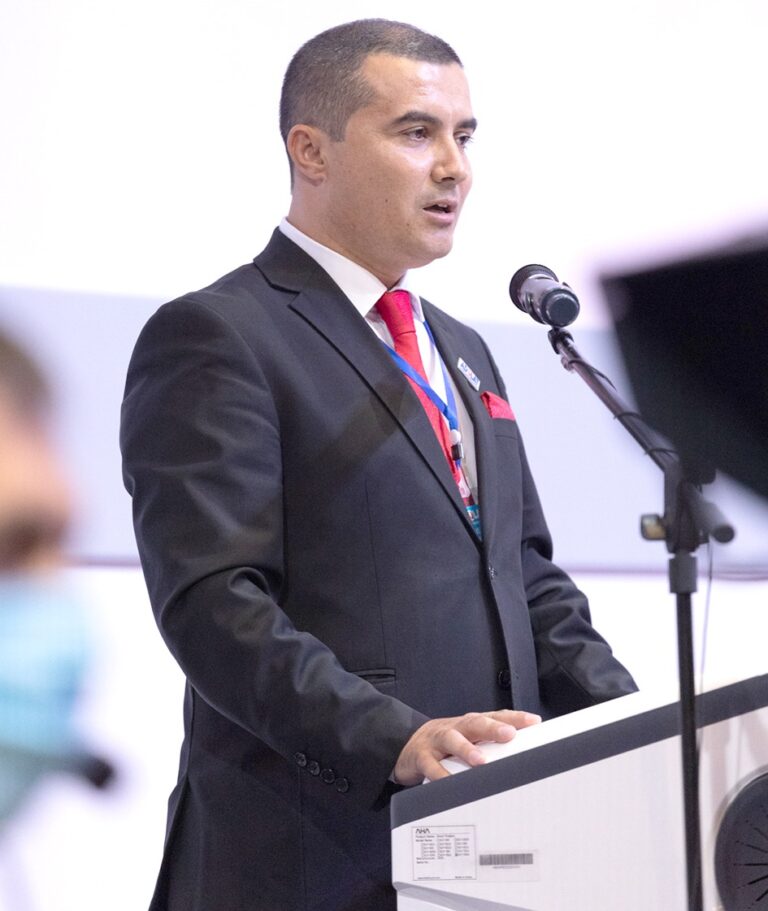 2f28aea454aca029de93e