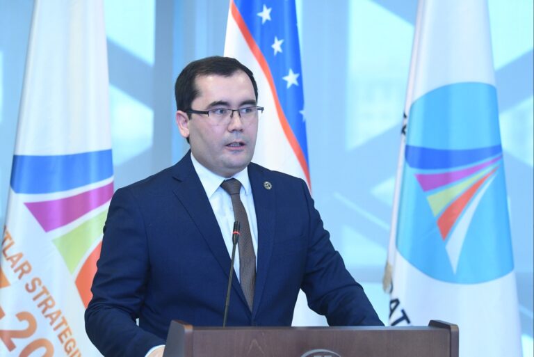 225d15be43b73ae81f16e