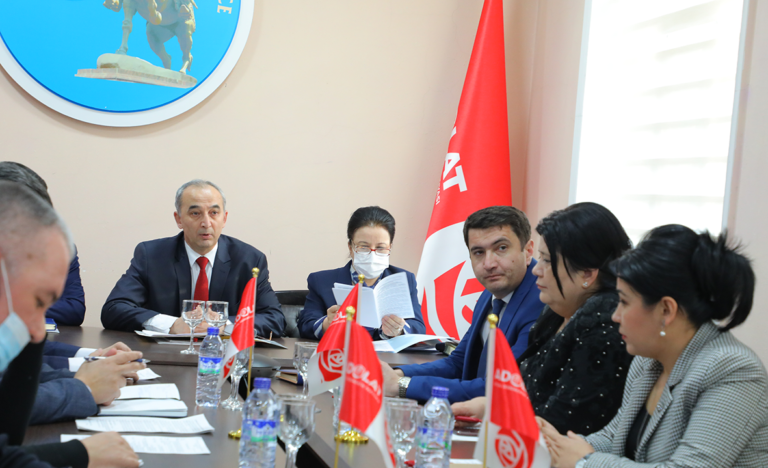 dce005a47a45d94d6bc5d